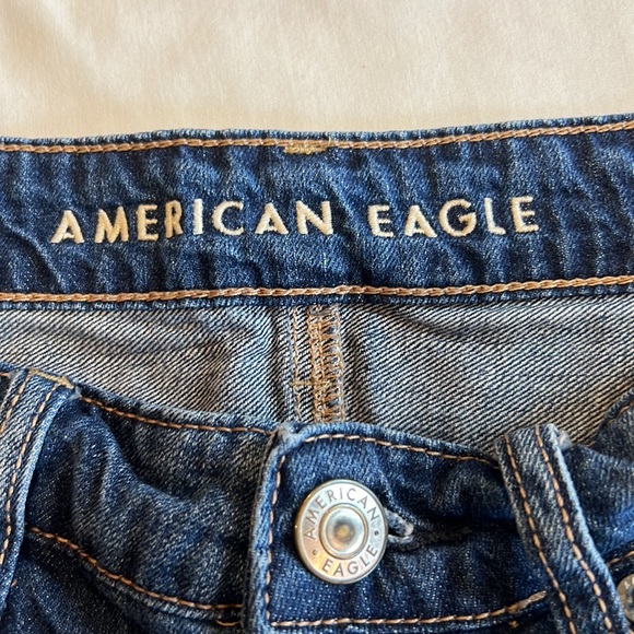 American Eagle distressed high waist shorts - Picture 3 of 7